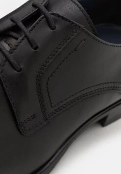 Pier One LEATHER - Schnürer - Black -K 05811a4bfe5243e3bee15ff78978f3c0