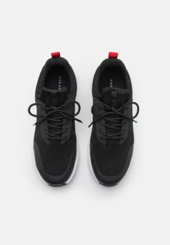 Pier One Sneaker Low - Black 11 Pier One Sneaker Low - Black -K 1c425e529e484e5991d10e47a7b41649