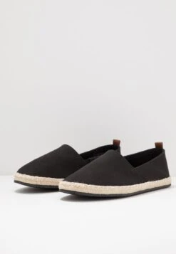 Pier One RENA ESPADRILLE UNISEX - Espadrille - Black -K 1ea4f3d1f80940c7bbbe0c0947ca4c31