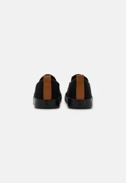 Pier One UNISEX - Slipper - Black -K 498de95b879f4ad0a437960998fc617e