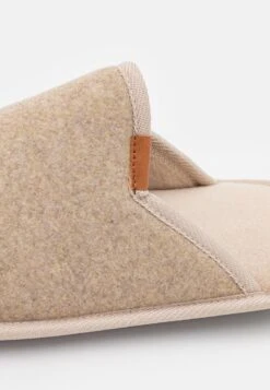 Pier One Hausschuh - Beige -K 4bb8e183218649be8d160cd154643fa0