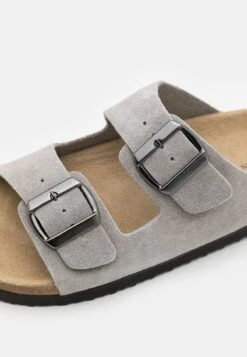 Pier One LEATHER UNISEX - Pantolette Flach - Grey 13 Pier One LEATHER UNISEX - Pantolette Flach - Grey -K 6b071714d1514b7cbade5fbfdf5bc6fc