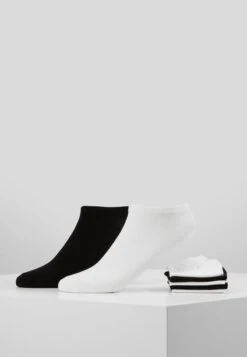 Pier One 7 PACK - Socken - White/black -K 7b35e8e4314f48dd8e64f79f3657878f 1
