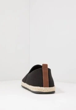 Pier One RENA ESPADRILLE UNISEX - Espadrille - Black -K 7feacd16e0f641c0a3bc1ce06bef0121