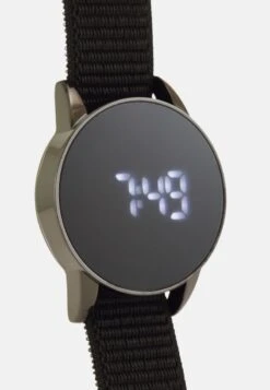 Pier One Digitaluhr - Black -K 91a3416d7d044fd4b60c1ebc2246a5ec