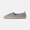 Pier One RENA ESPADRILLE UNISEX - Espadrille - Light Grey -K a625ac24e213461a94d5096727f45e98