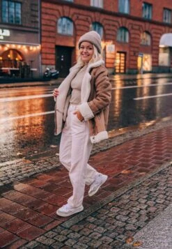 Pier One Umhängetasche - Dark Brown -K c77830cbab5b4ebbac27d65e9d5a155c