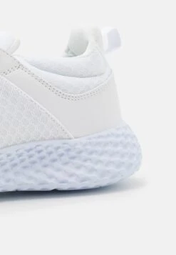 Pier One Sneaker Low - White -K c83a727e356d413a8a799844dd9db372