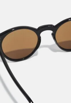 Pier One UNISEX - Sonnenbrille - Black/blue -K da9c902c3c0f42ed9cb742aef3377db0