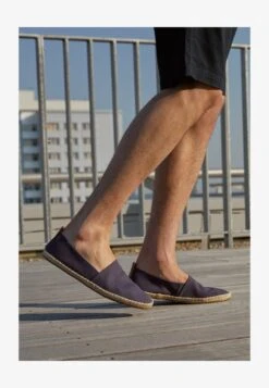 Pier One RENA ESPADRILLE UNISEX - Espadrille - Dark Blue 10 Pier One RENA ESPADRILLE UNISEX - Espadrille - Dark Blue -K ddd12ad1b1c0447b922653244352df1c