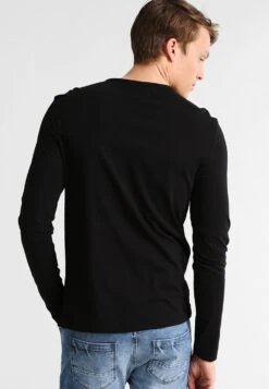 Pier One Langarmshirt - Black 10 Pier One Langarmshirt - Black -K df1fe5cd40984d1580363c0147a59e34