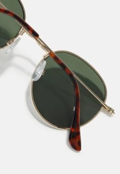 Pier One UNISEX - Sonnenbrille - Gold-coloured/green -K e92d3af19b37403e9750478796cb172c