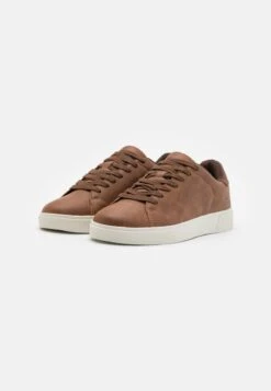 Pier One UNISEX - Sneaker Low - Cognac -K e942d2a3f3434c4dbdb0dc2c09828ea9