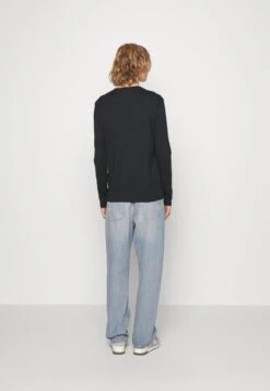 Pier One 5 PACK - Langarmshirt - White/dark Blue/black -K f535302a43fa4b80a1a3b6c44bddcdfe